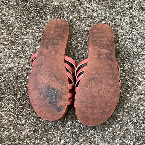 Roxy rose slip on sandals - Picture 2 of 3